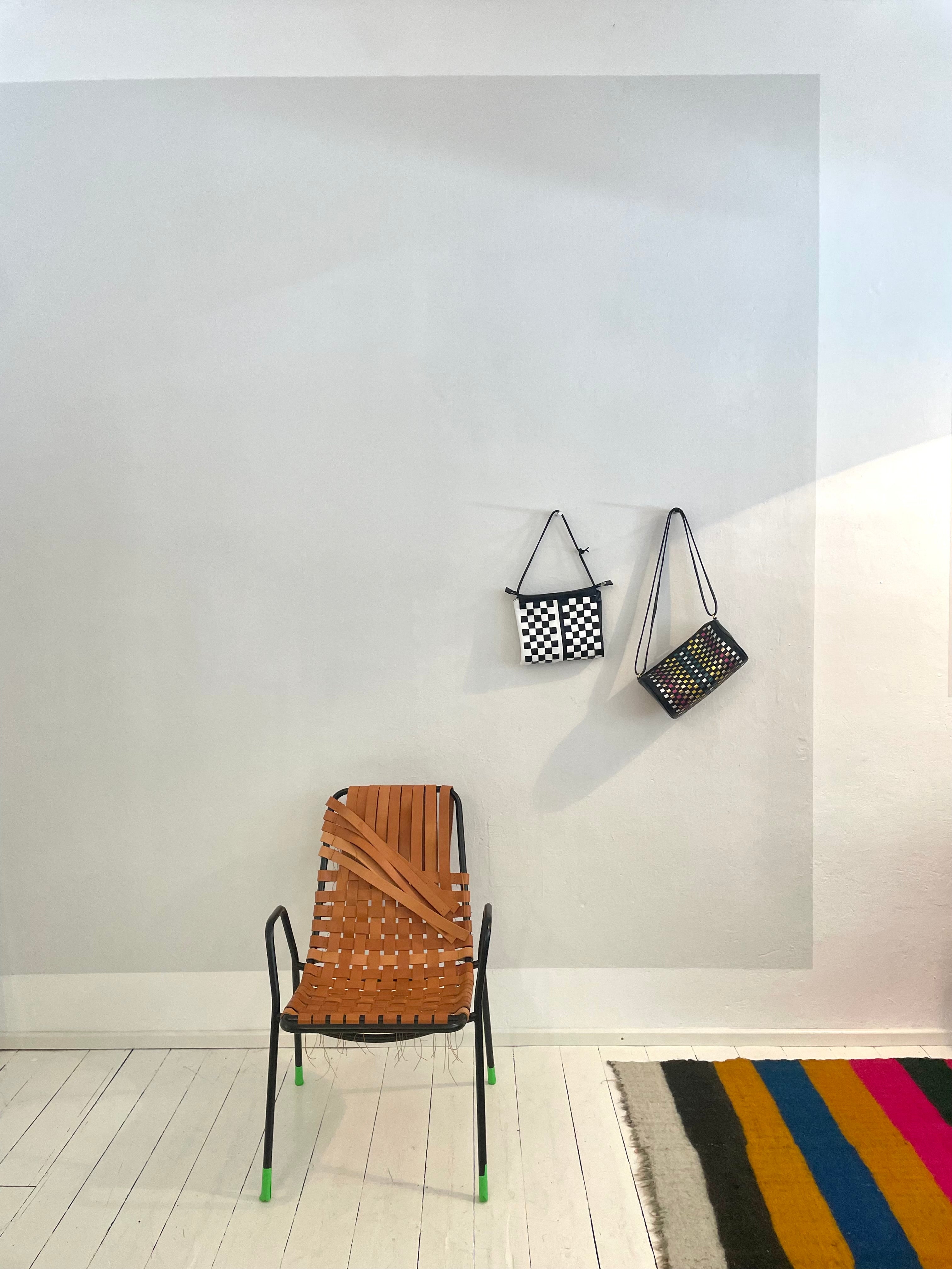 Stylischer Raum mit Design Objekten